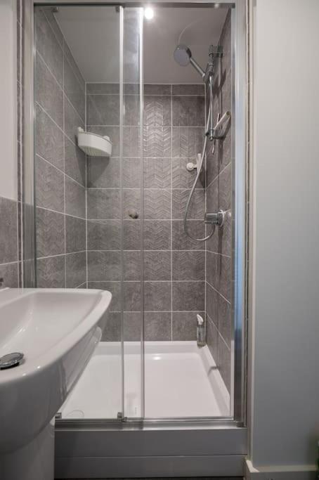 Cosy 3 Bed Near Beaches, Cardiff & Brecon Beacons Coity Zewnętrze zdjęcie