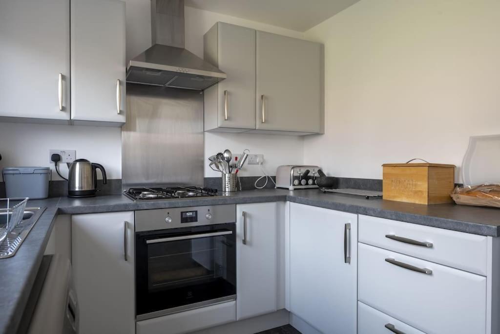 Cosy 3 Bed Near Beaches, Cardiff & Brecon Beacons Coity Zewnętrze zdjęcie