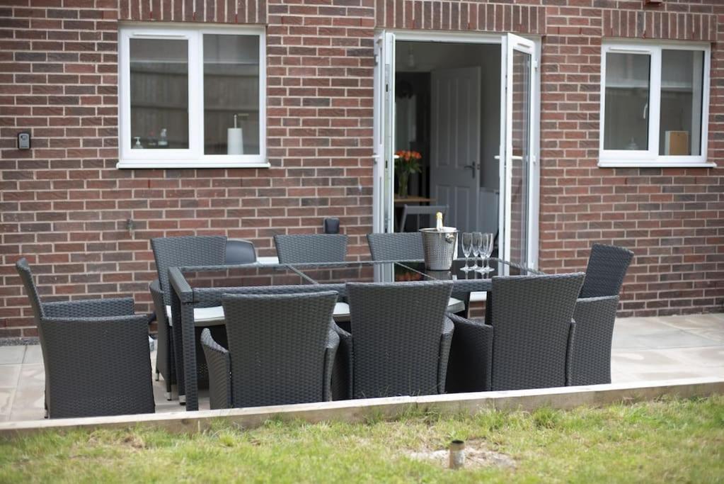Cosy 3 Bed Near Beaches, Cardiff & Brecon Beacons Coity Zewnętrze zdjęcie
