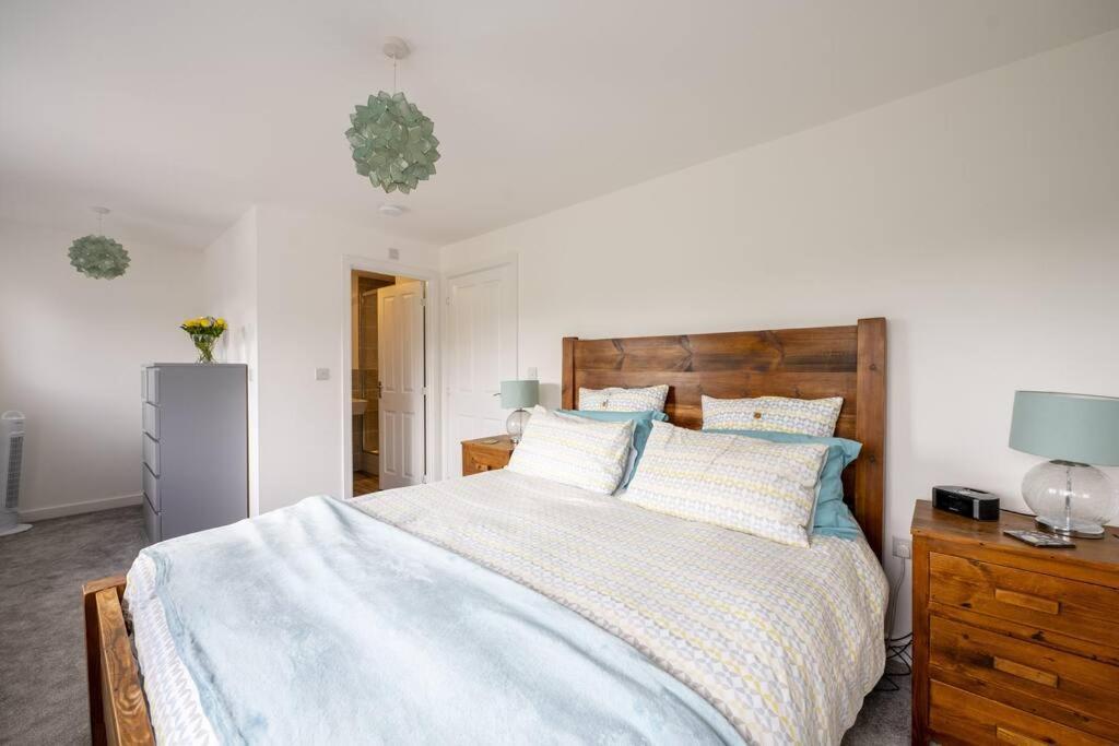Cosy 3 Bed Near Beaches, Cardiff & Brecon Beacons Coity Zewnętrze zdjęcie