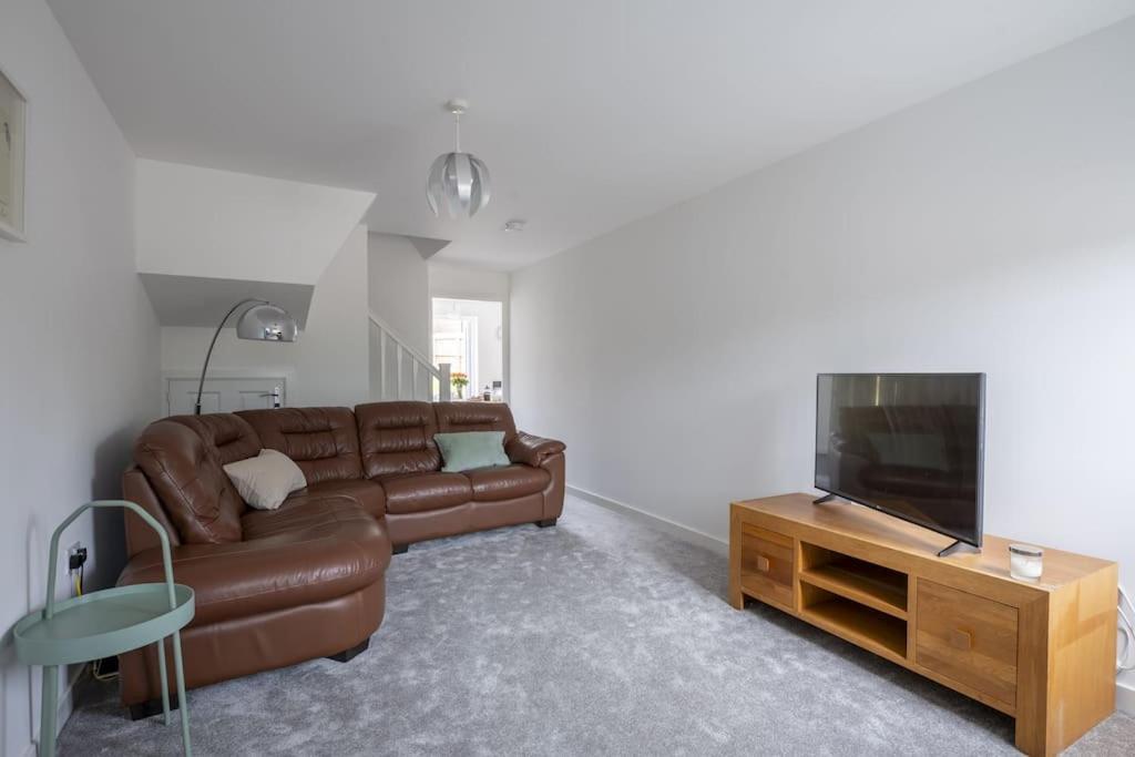 Cosy 3 Bed Near Beaches, Cardiff & Brecon Beacons Coity Zewnętrze zdjęcie