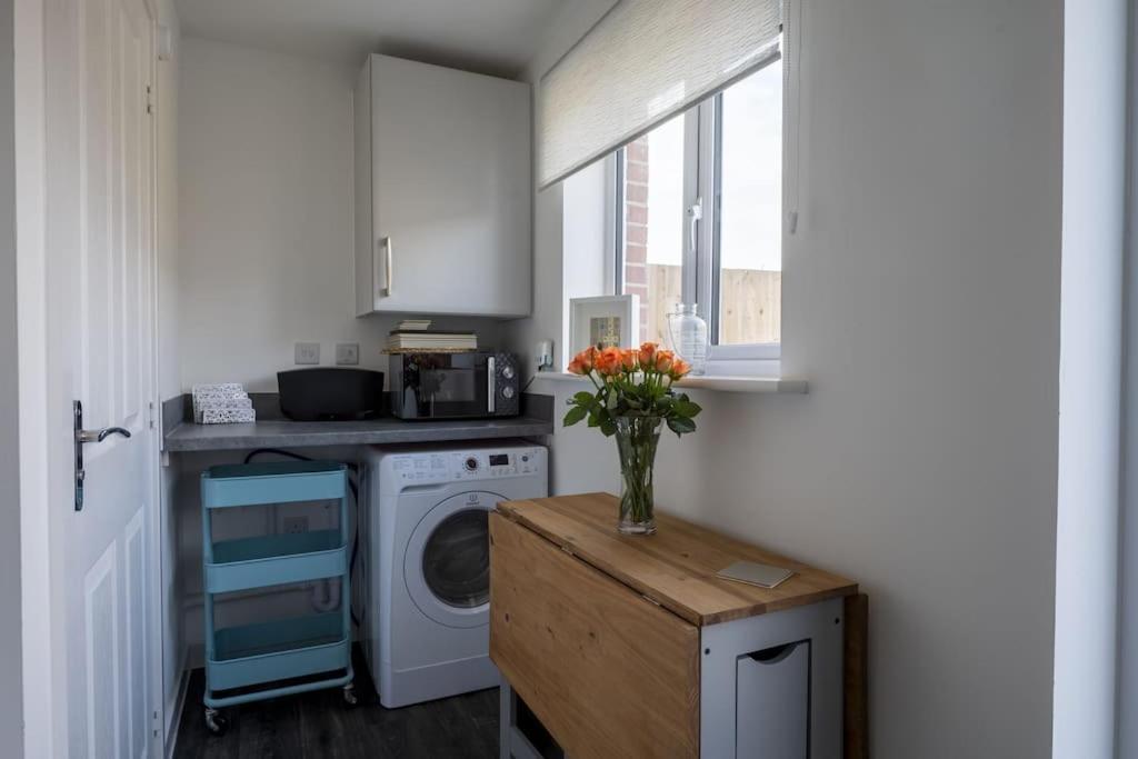 Cosy 3 Bed Near Beaches, Cardiff & Brecon Beacons Coity Zewnętrze zdjęcie
