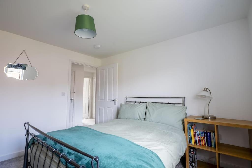 Cosy 3 Bed Near Beaches, Cardiff & Brecon Beacons Coity Zewnętrze zdjęcie